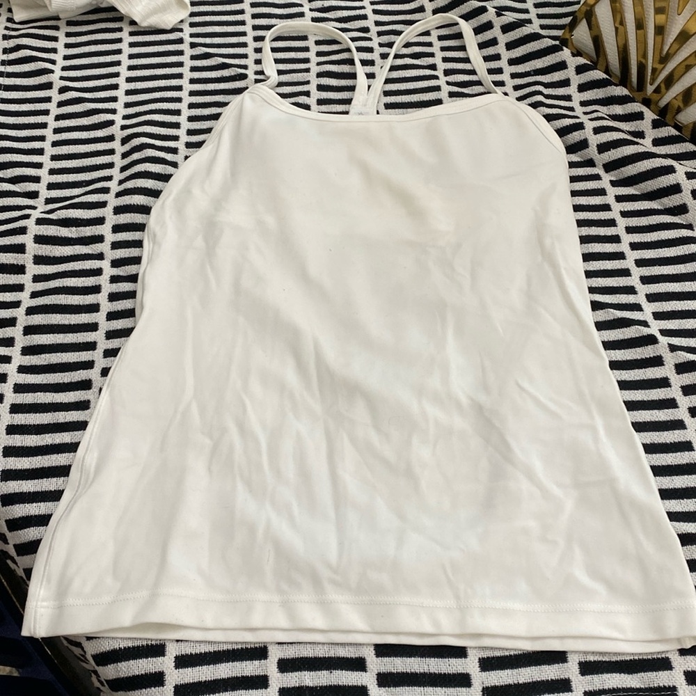 Offline by Aerie white Sport Bra/Workout Top T-back Xtra Small XS